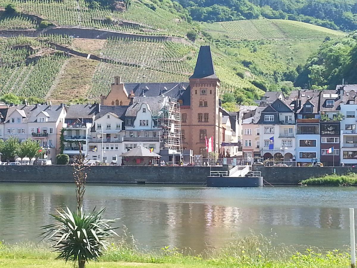 Ferienwohnung Evangeline Borsch Zell an der Mosel Bagian luar foto